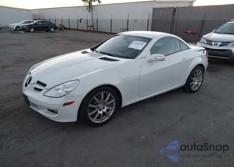 2008 Mercedes-Benz Slk 350 z USA, uszkodzony, nr VIN WDBWK56F98F174962